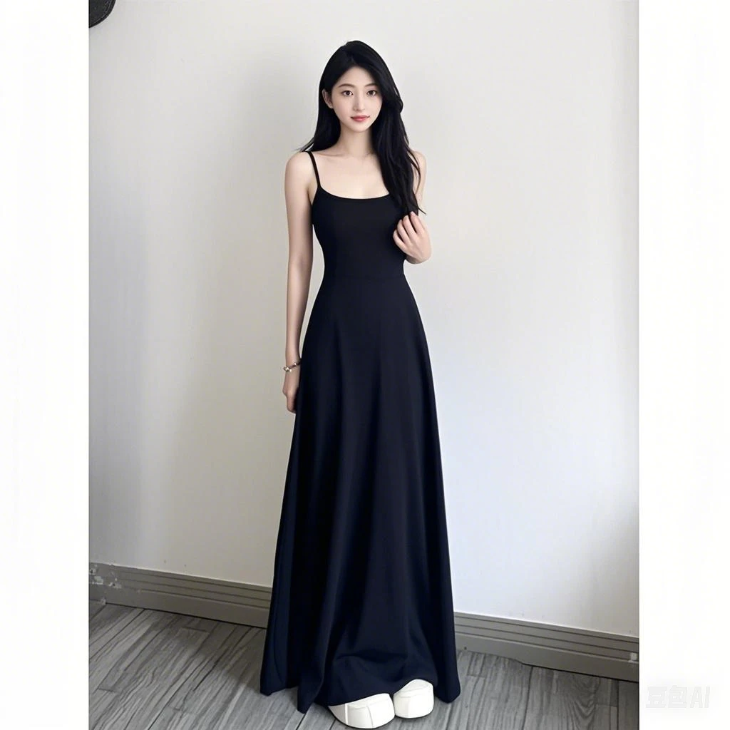 夏季带胸垫赫本风吊带裙长裙小众性感收腰大摆裙长款连衣裙名媛