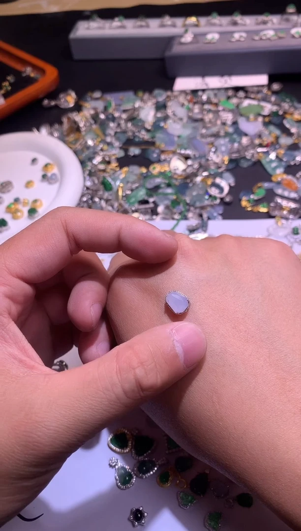 【闪购商品】翡翠吊坠(不含链)银S925镶嵌1