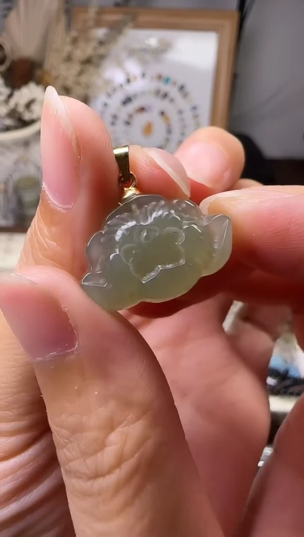 天然辰砂彩宝水晶。无链子
