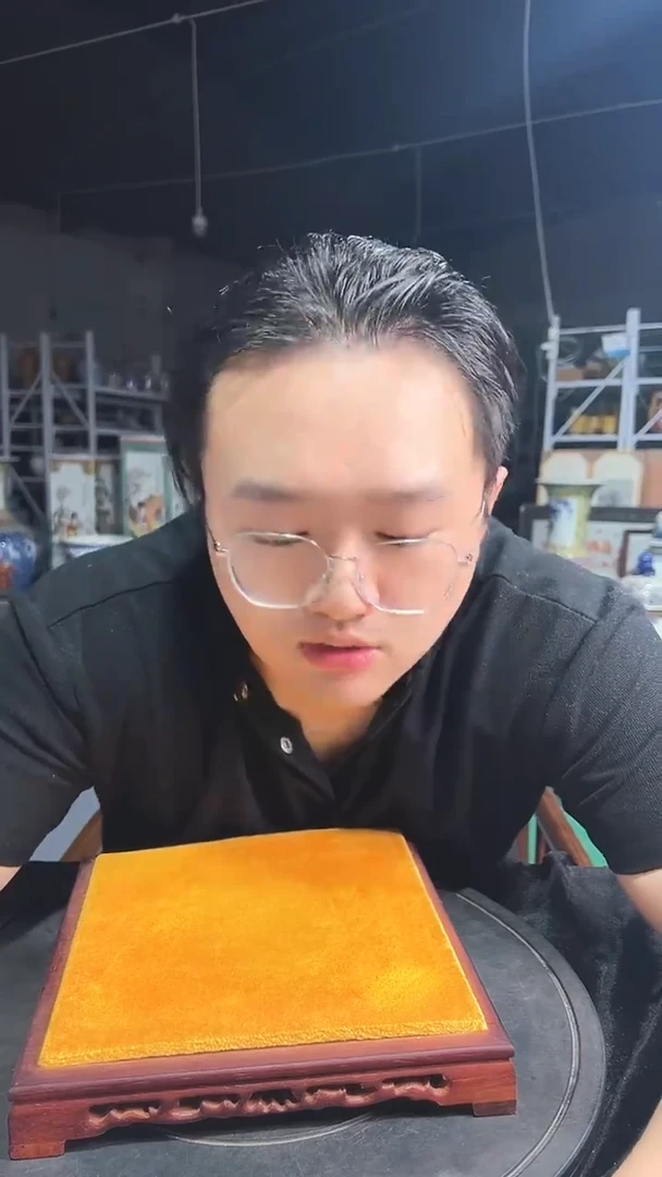 陶瓷摆件花色不一@@00010