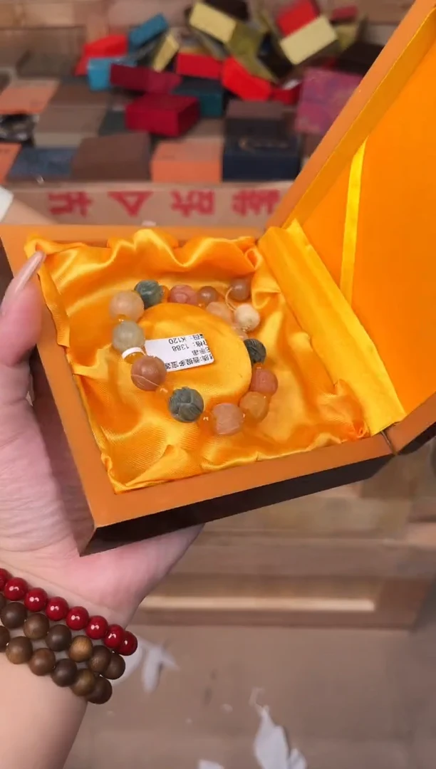 戈月甄选V精品手串无礼盒