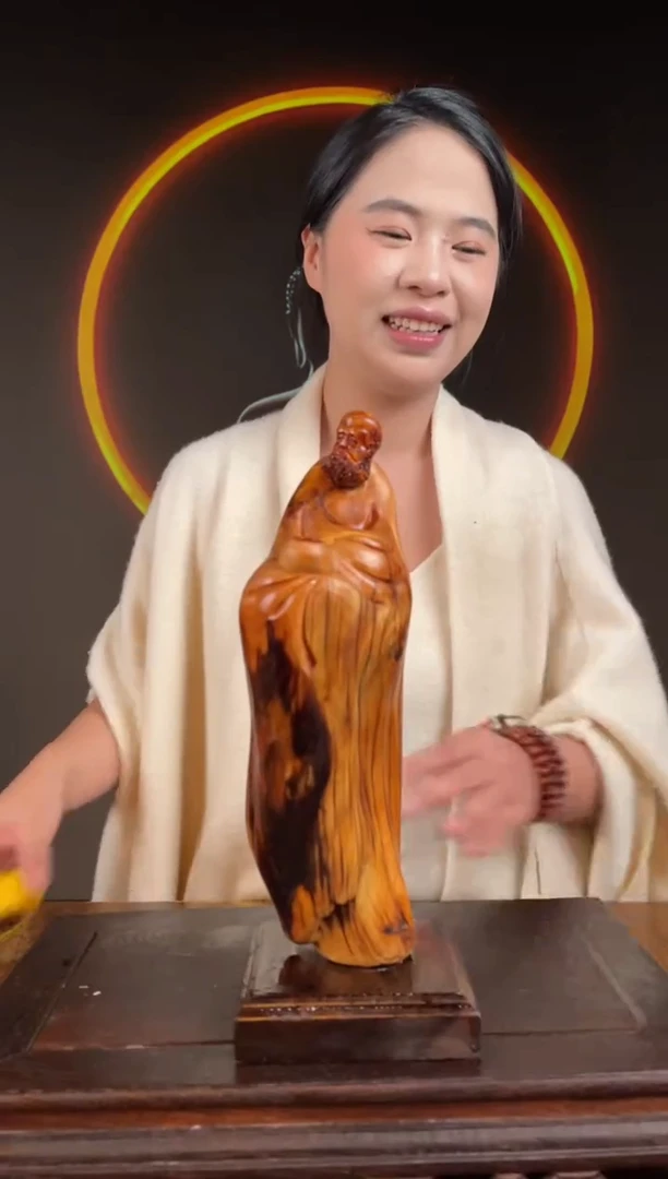 柏木（崖柏）手工摆件,先抢先得! 编号:131