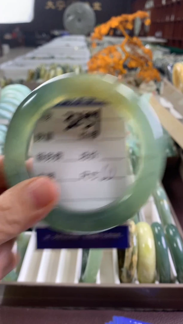 蛇纹石玉未镶嵌手镯3251
