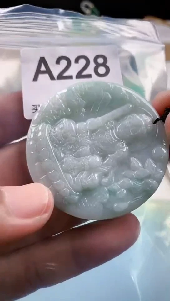 【闪购商品】翡翠挂件未镶嵌天然翡翠吊坠挂件