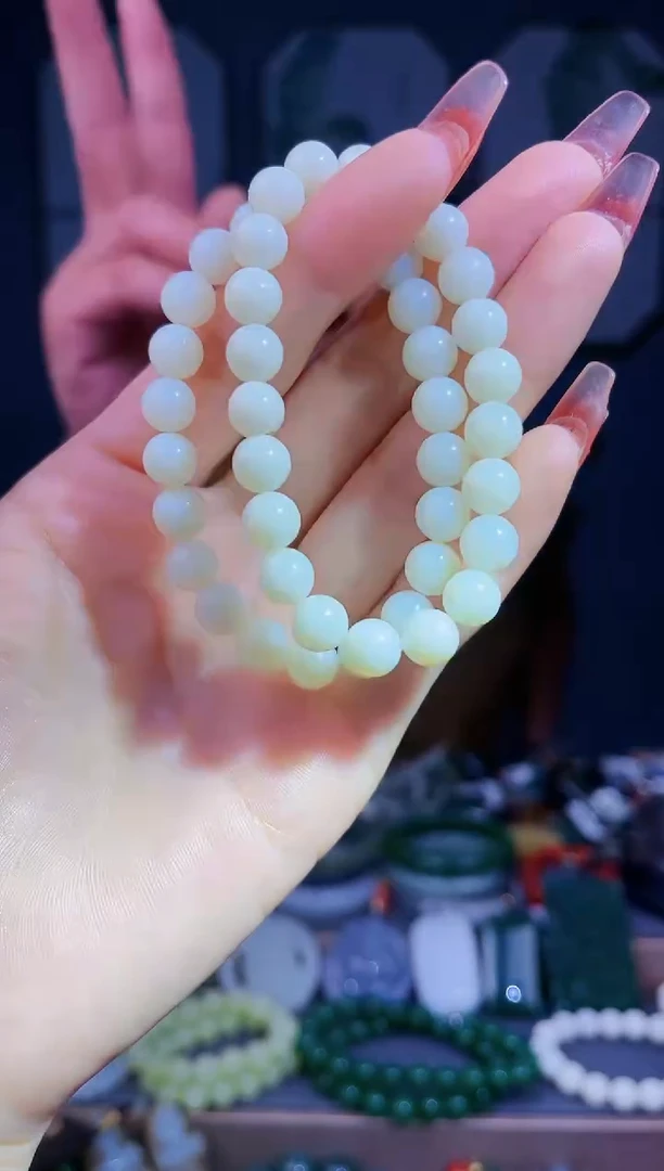 和田玉未镶嵌颈饰多样性发货   拍一单发一个8