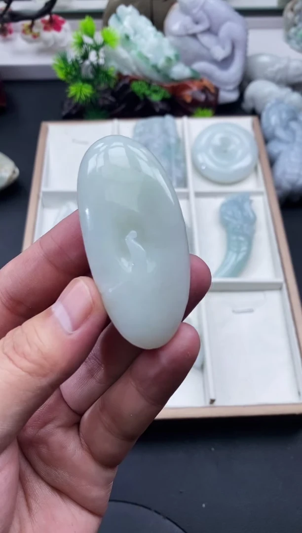 颈饰未镶嵌翡翠缅甸翡翠