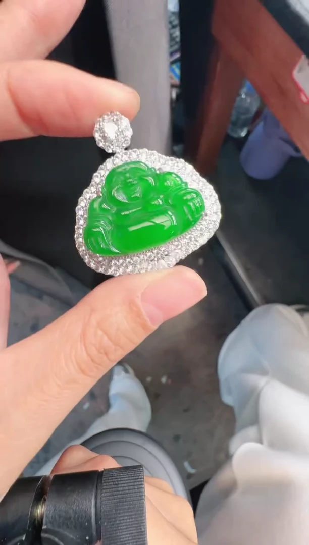 未镶嵌定制翡翠A货有轻微色差属于正常现象，佛公1