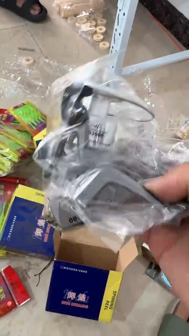 碳素32号-6个轮子 型号随机