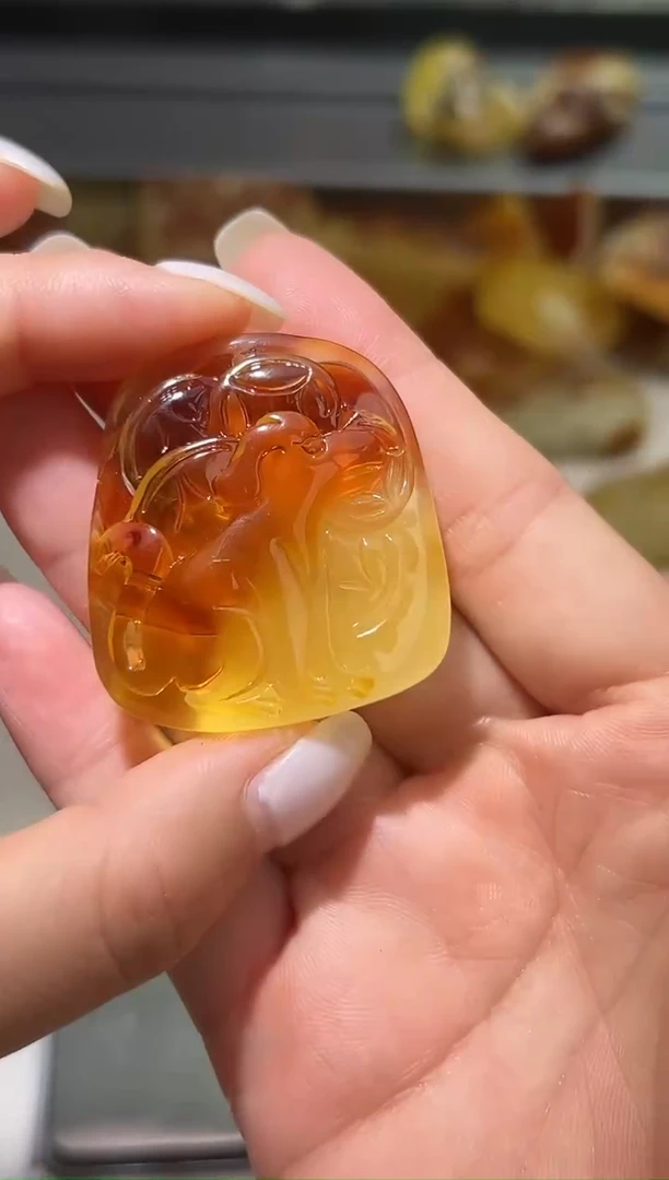 裸石琥珀未镶嵌琥珀蜜蜡吊坠
