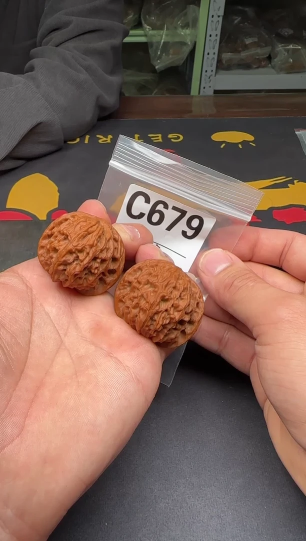 吊坠文玩核桃佘*彦42磨盘C679