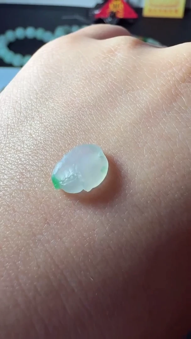 未镶嵌定制翡翠飘色蟹钱