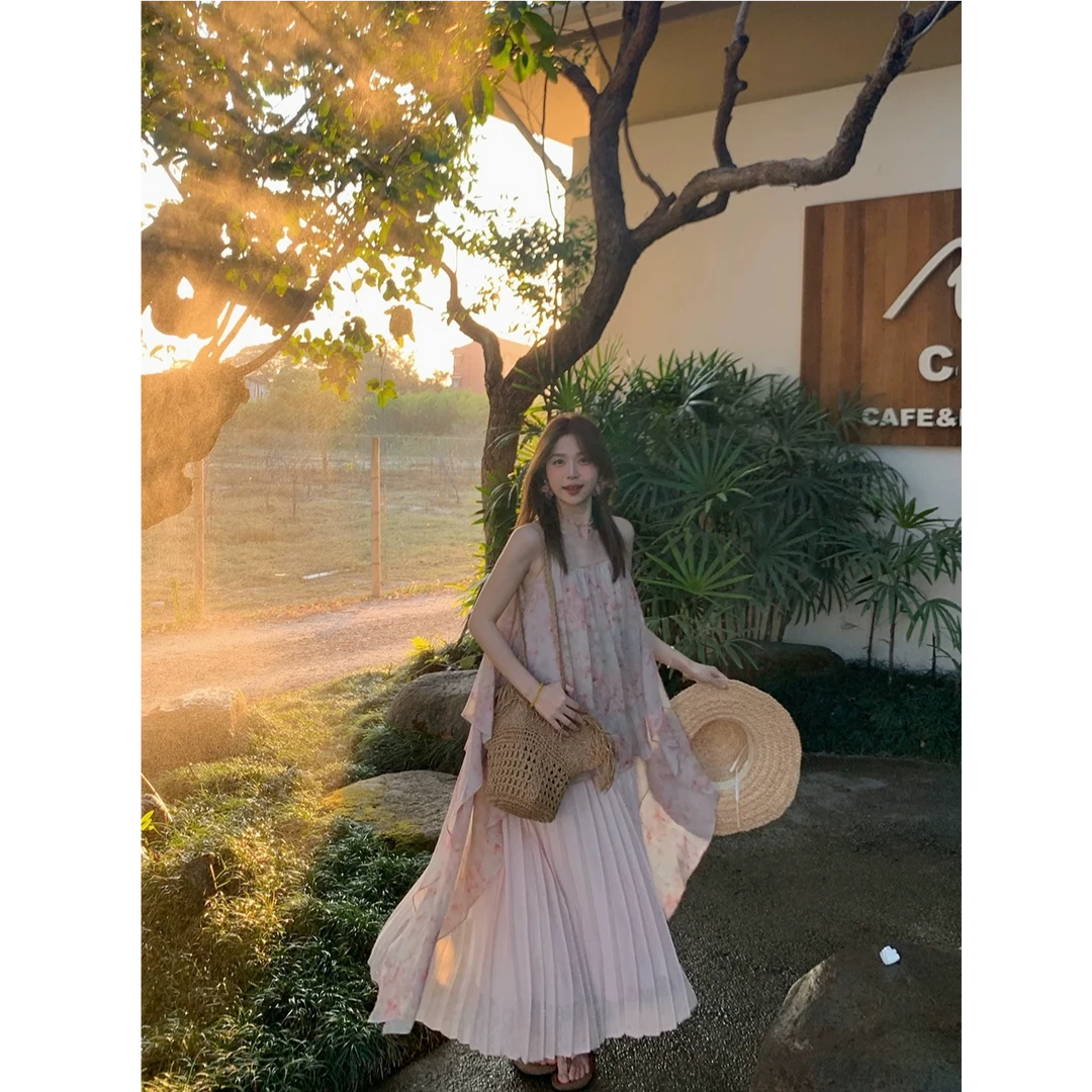 新款洋气法式气质桃之夭夭春夏海边度假风晕染碎花吊带连衣裙裙子