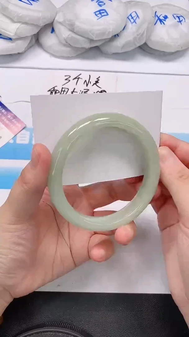 未镶嵌手镯石英质玉237/63-64