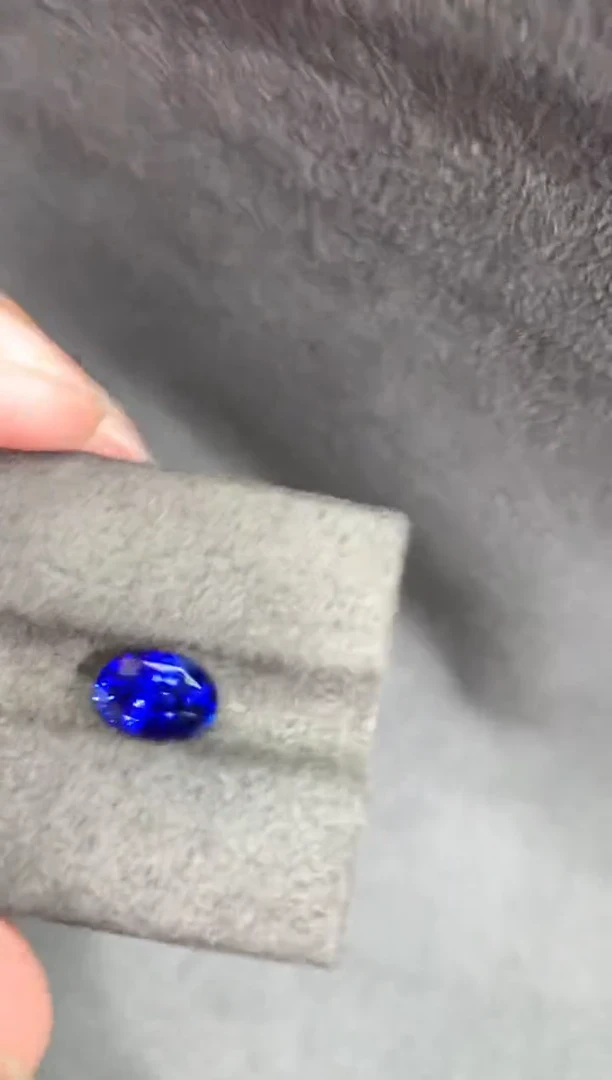 裸石蓝宝石qc-113 2.1ct