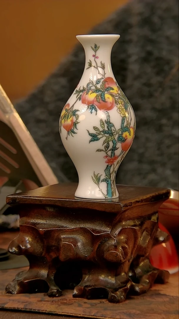 瓷片景德镇陶瓷八桃橄榄瓶