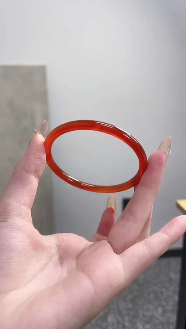 【闪购商品】玛瑙/玉髓手镯未镶嵌56-57圈