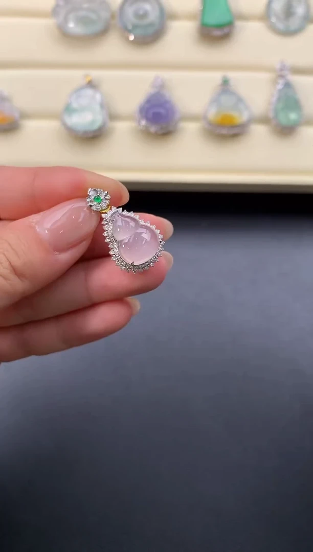 【闪购商品】翡翠颈饰18K金镶嵌D967