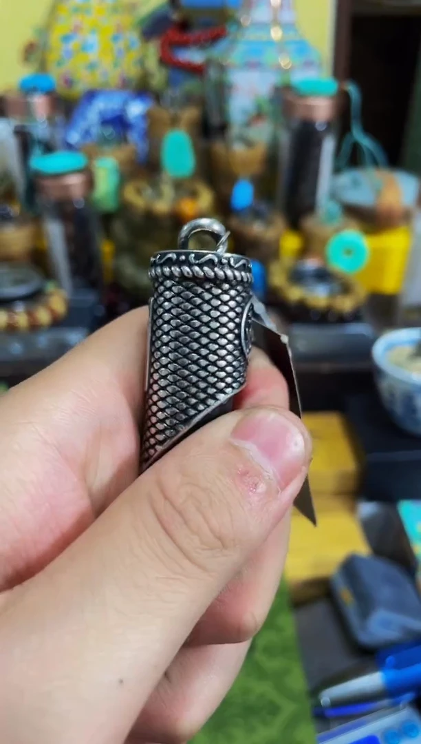 狗牙吊坠宝发中古仓铺子精选推荐