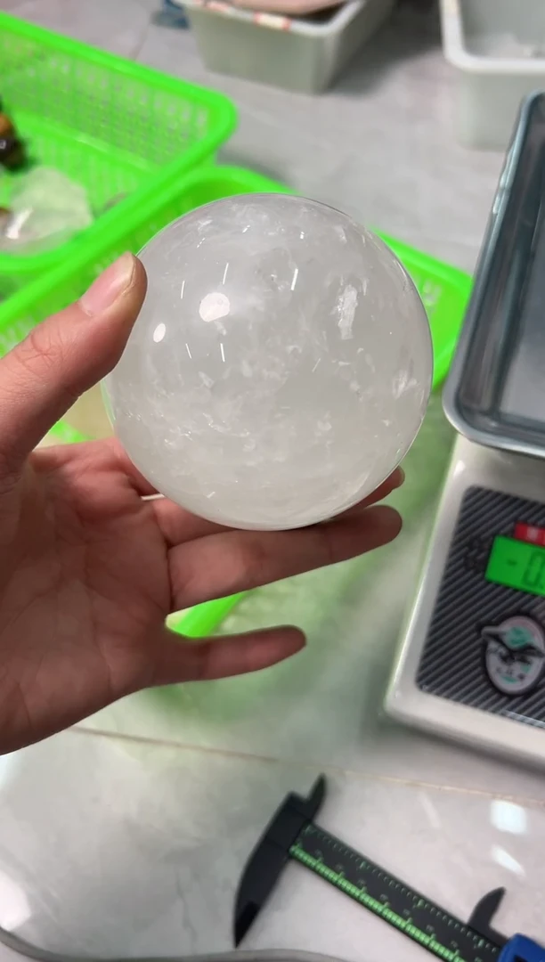 未镶嵌珠宝半成品水晶M0128 约8.5cm