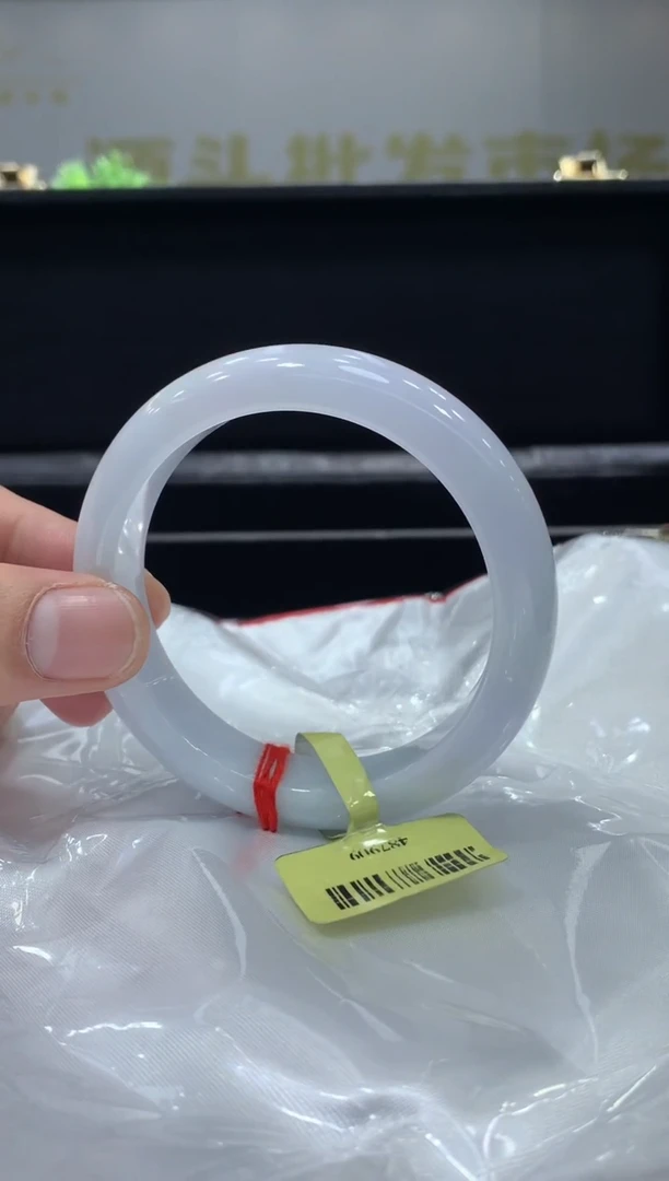 未镶嵌手镯翡翠翡翠手镯