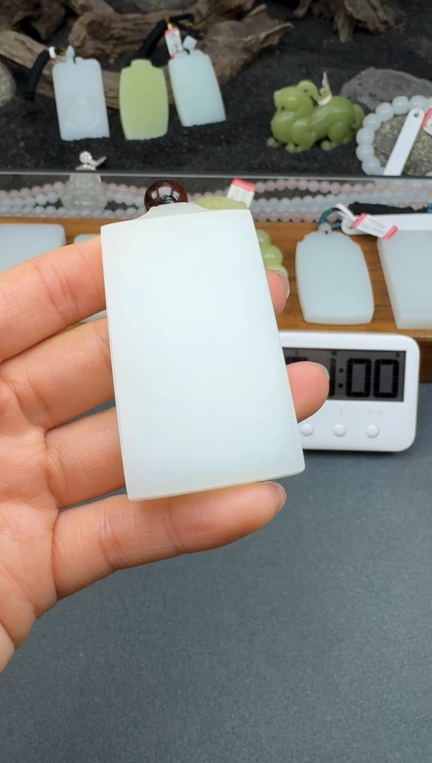 颈饰未镶嵌和田玉3