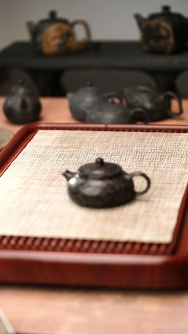 归玉堂冰碛岩重工雕刻斑斓鱼籽透光小寒江130cc