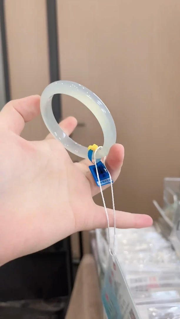 手镯玛瑙/玉髓未镶嵌56-57圈蓝