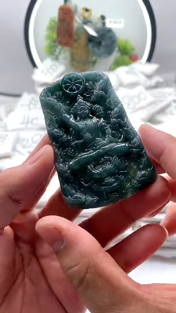 【闪购商品】翡翠颈饰未镶嵌虚空藏