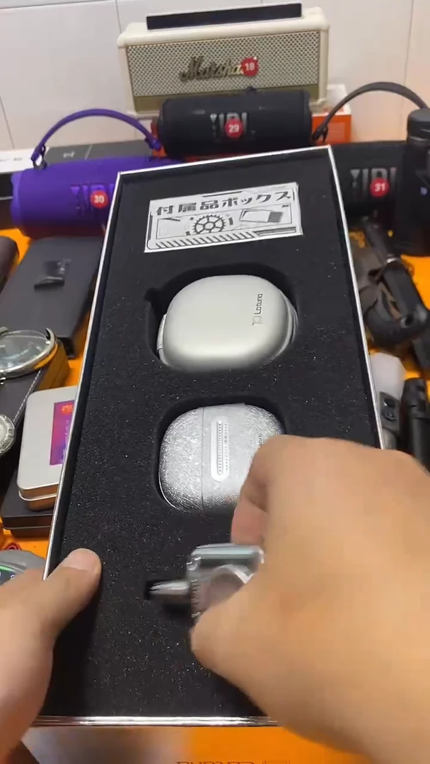 瓷片闪购商品 如图所示