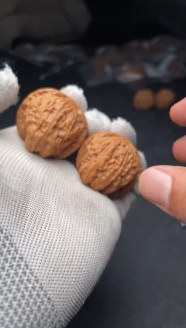 把件桃核a298   乾隆磨 37尺