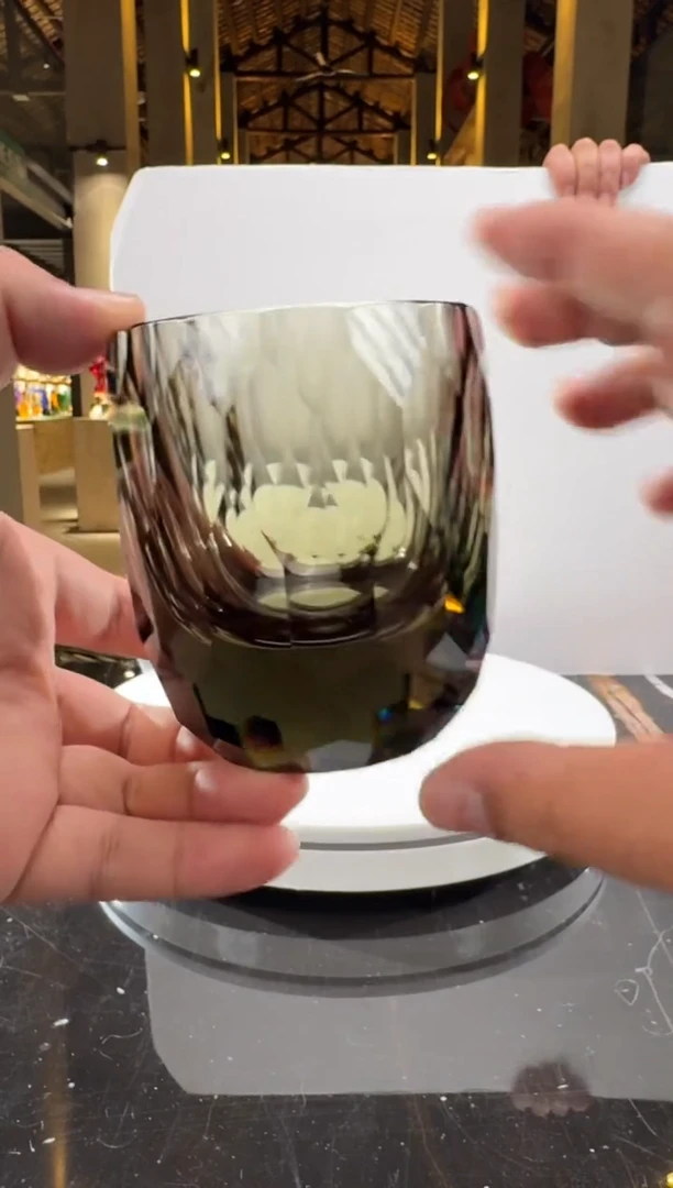 摆件秋草绿威士忌杯
