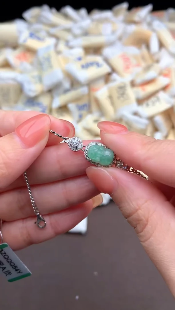 【闪购商品】翡翠挂件银S925镶嵌一