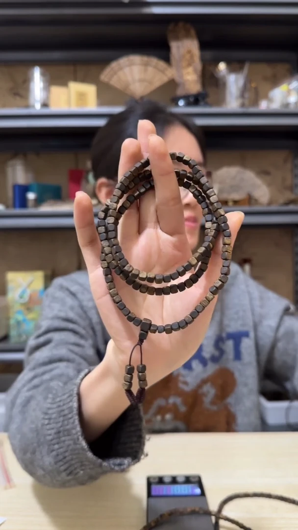 【闪购商品】沉香手串3号张勺子方糖珠多圈手串多样性发一条