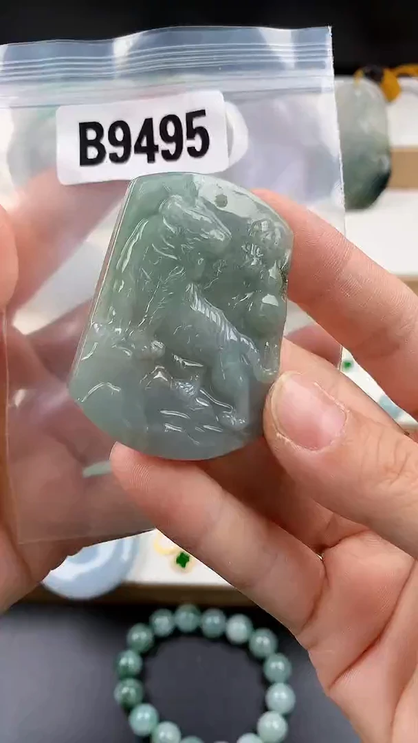 颈饰未镶嵌翡翠天然翡翠吊坠挂件