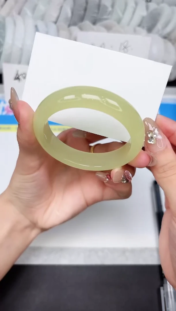 石英质玉手镯未镶嵌A8-54.0