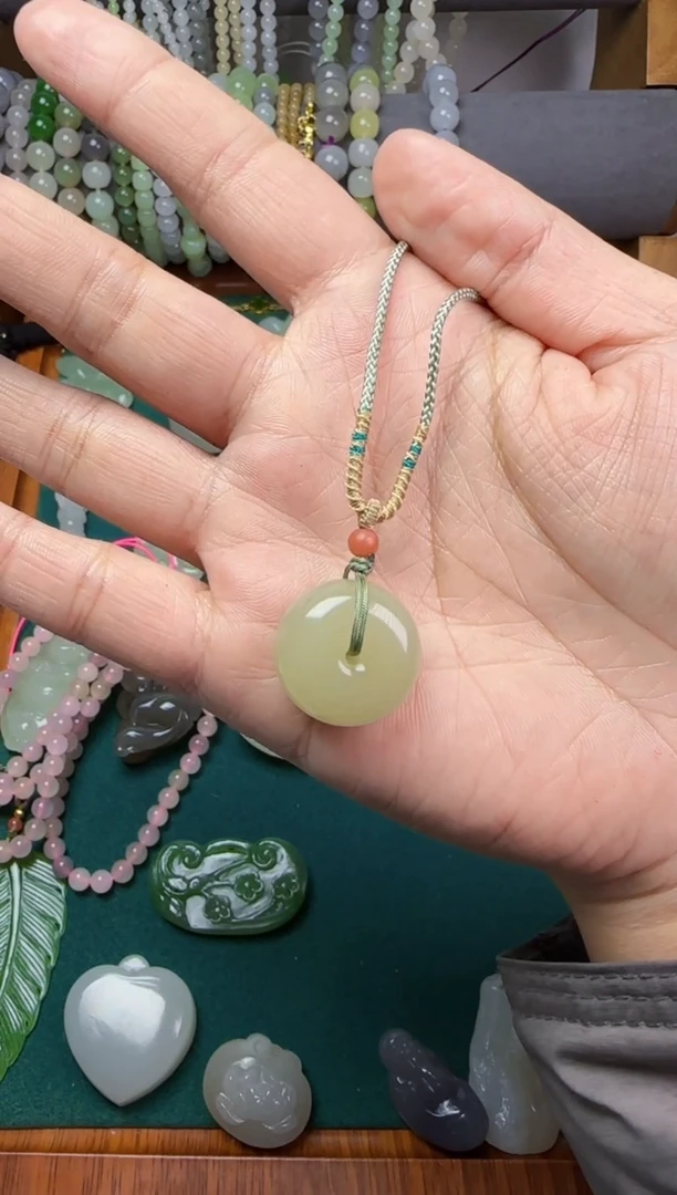 【闪购商品】和田玉无未镶嵌平安扣