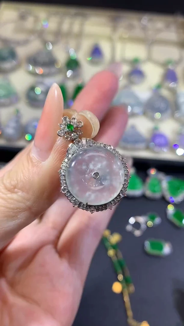 吊坠(不含链)18K金镶嵌翡翠40-扣子