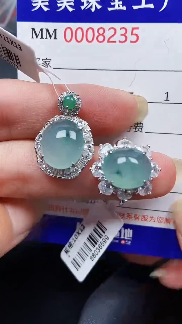 颈饰银S925镶嵌翡翠8235