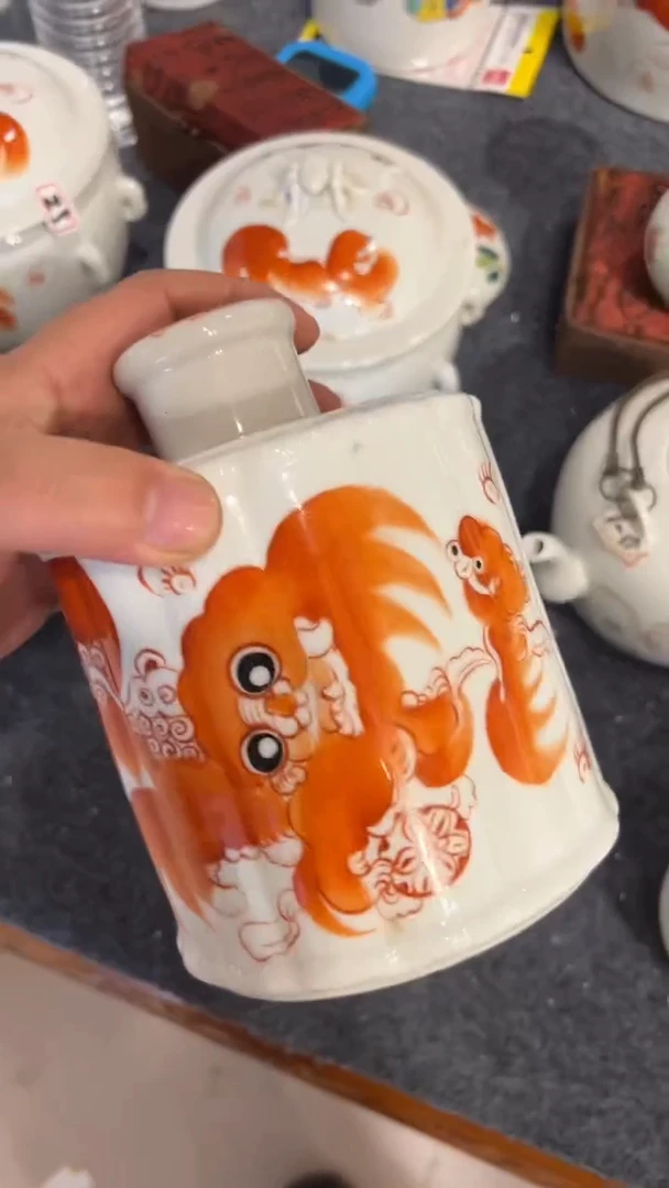 摆件瓷摆件瓷摆件狮子茶叶罐