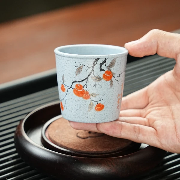 宜兴原矿苏门答腊青手工点彩事事如意紫砂主人杯 XY