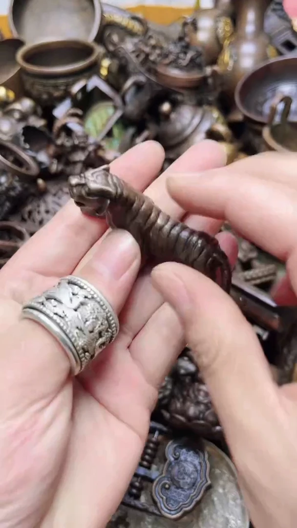 精美铜器  点击下单