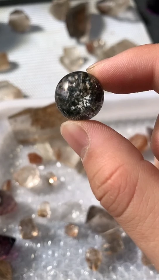 【闪购商品】水晶，未镶嵌屁桃，水晶