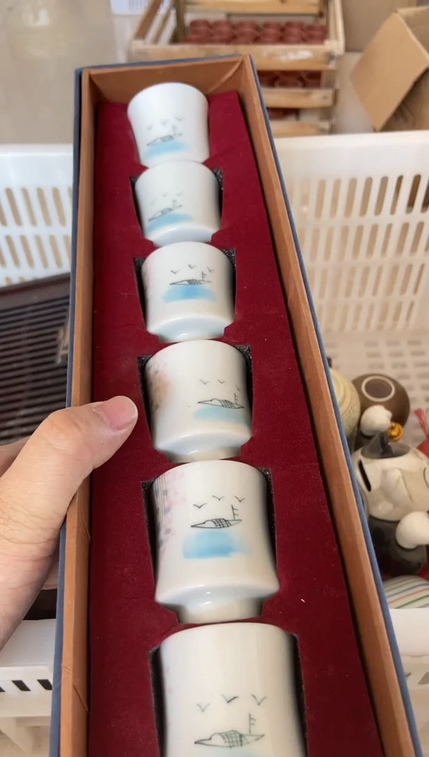 无运费险有瑕疵的摄影的产品有使用过的痕迹有点脏介意勿拍