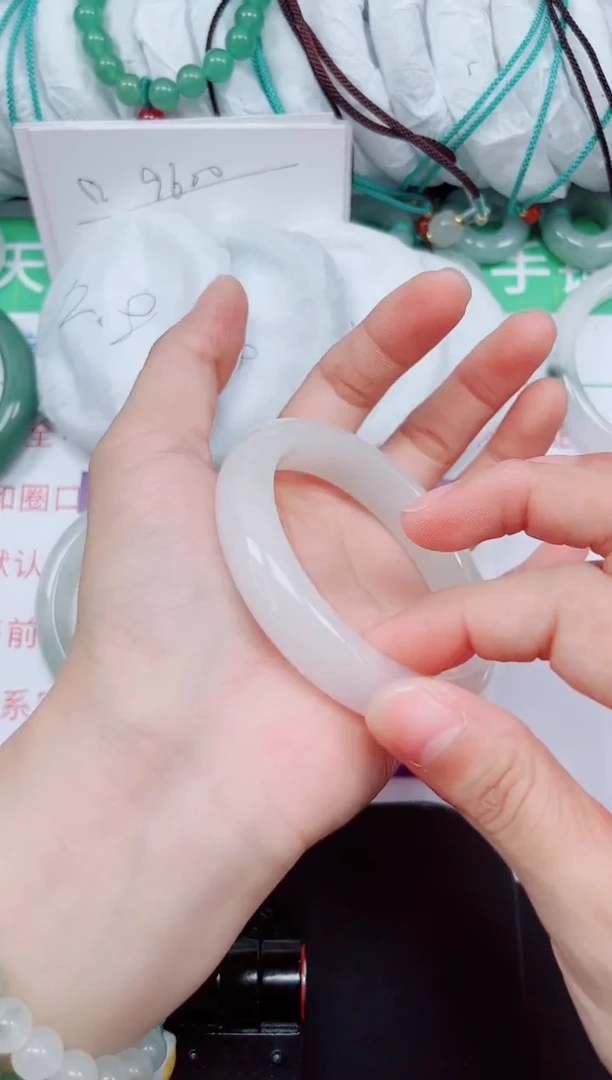 石英质玉手镯未镶嵌62-54/55