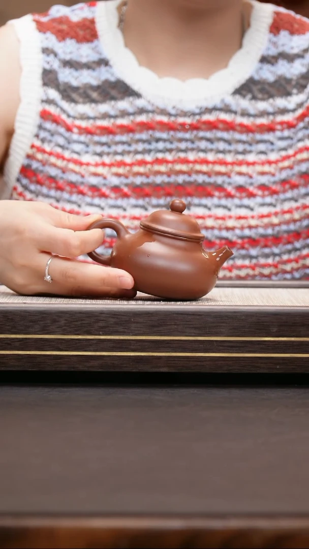茶壶紫砂紫泥 容天