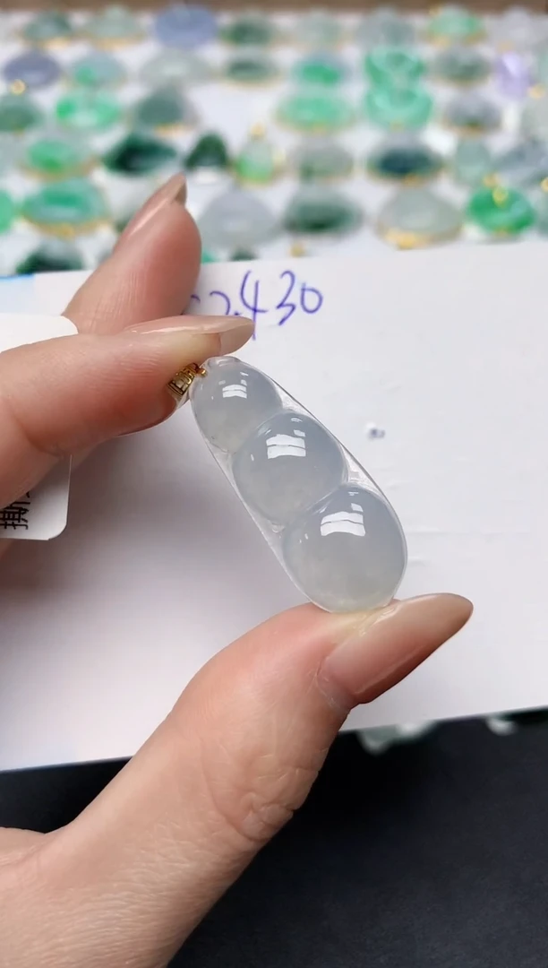 颈饰18K金镶嵌翡翠天然缅甸A货翡翠百元以上9元证书费自理