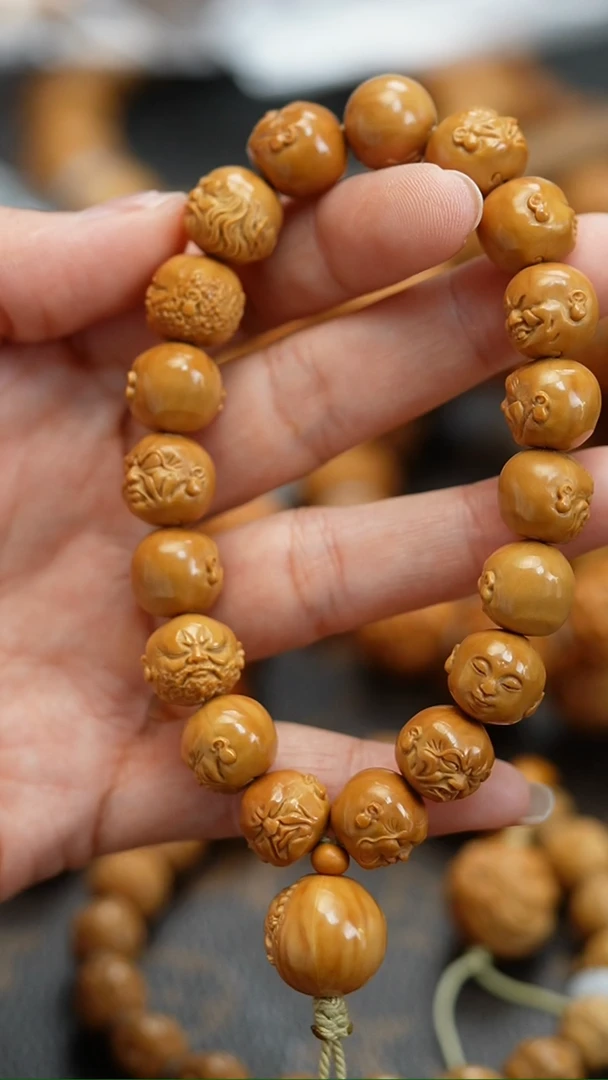 猴头核桃手串罗汉