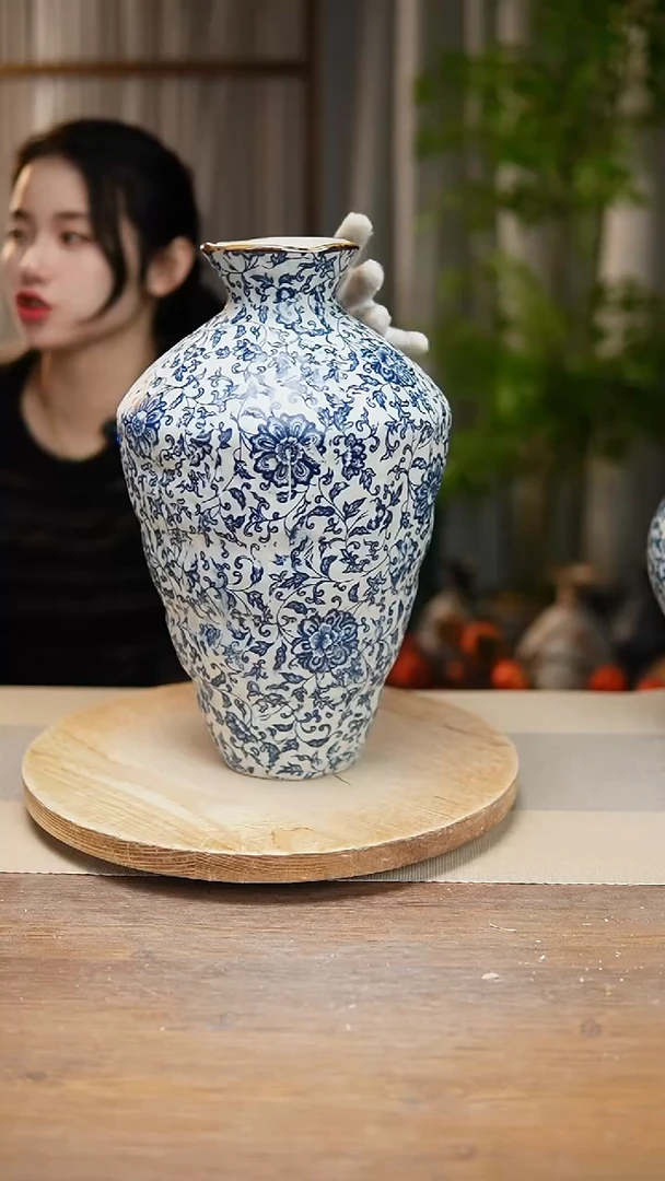 【闪购商品】陶瓷 花器青花瓷缠枝莲高脚