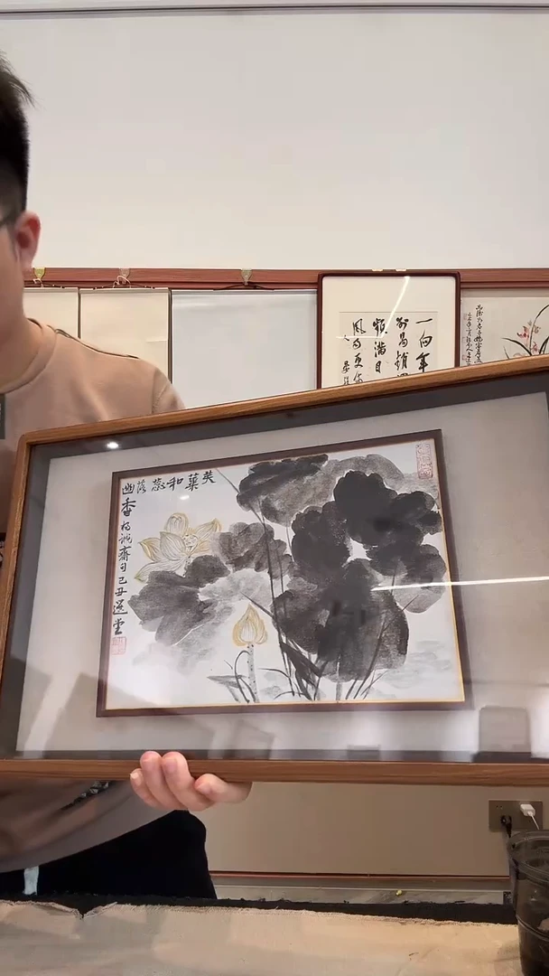 国画D*j饶老师国画镜框一件