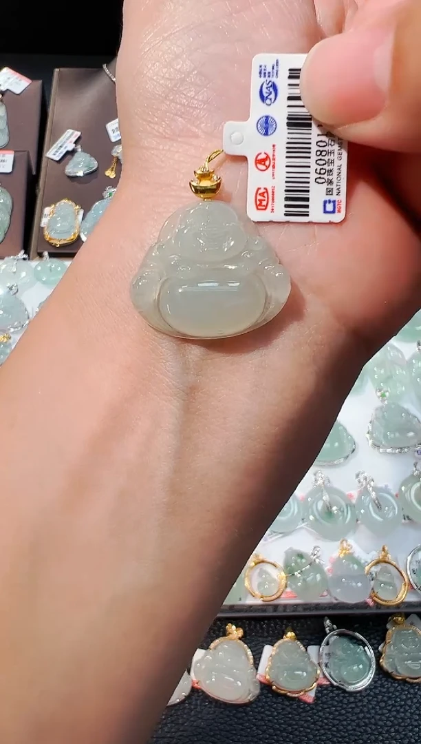 翡翠18K金镶嵌颈饰佛公吊坠110A